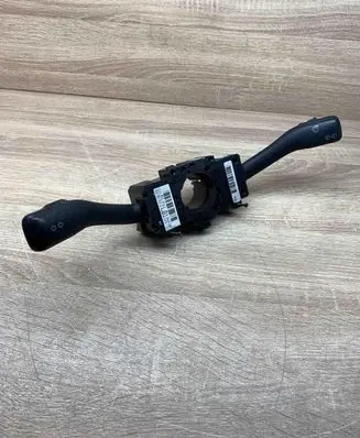 Audi A6 S6 C5 4B Wiper turn signal indicator stalk/switch 8L0953513G