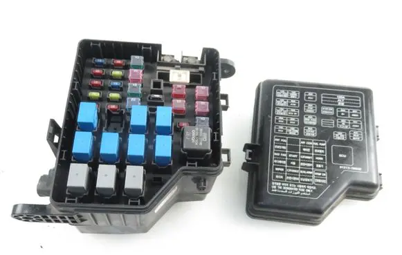 Hyundai Santa Fe Central body control module 500S4C2041
