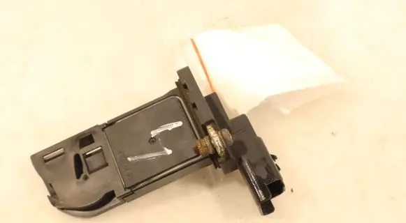 Peugeot 3008 I Mass air flow meter 9662633680
