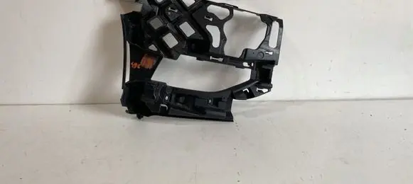 Volkswagen Golf VII Front bumper mounting bracket 5G0807724F