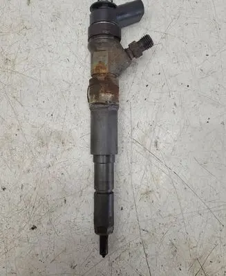 BMW 5 E60 E61 Fuel injector 7794652
