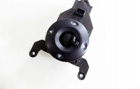 Hyundai Santa Fe Wing mirror switch