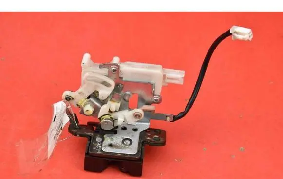 Tailgate/trunk/boot lock/catch/latch