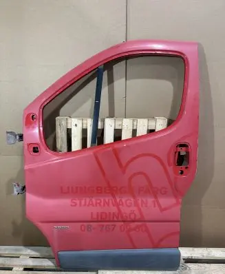 Opel Vivaro Front door