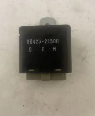 Hyundai i30 Window wiper relay 954202L500