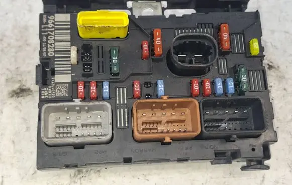 Peugeot 207 BSM Control unit 9661708280
