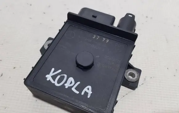 Mercedes-Benz E C207 W207 Combustion control unit/module 6421533779DDS A6421533779