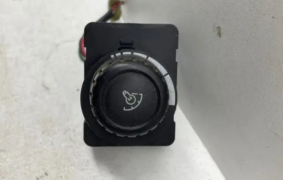 Light switch