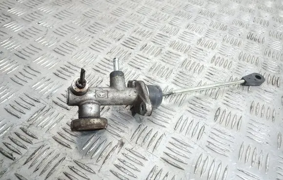 Chevrolet Captiva Clutch slave cylinder 