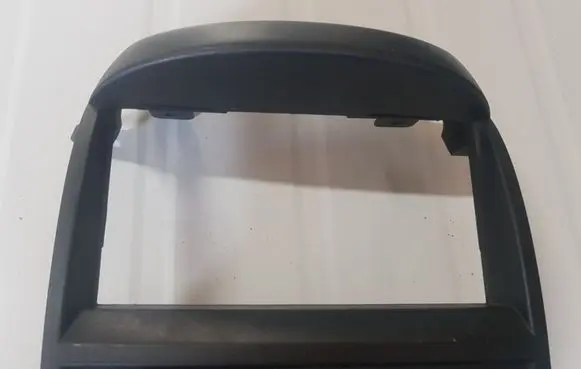 Radio/GPS head unit trim