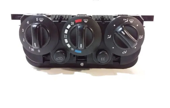 Mercedes-Benz A W168 Climate control unit 1688302085