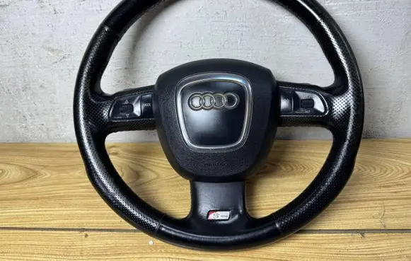 Audi Q7 4L Steering wheel 