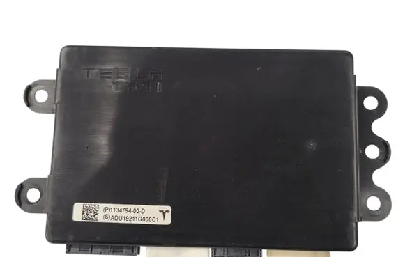 Tesla Model S Suspension control unit/module 113479400D ADU19211G000C1