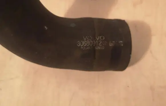 Volvo S60 Engine coolant pipe/hose 30680912 A11122