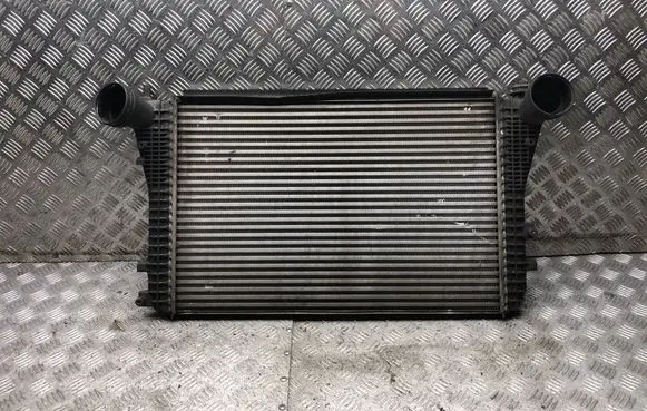 Volkswagen Golf VI Intercooler radiator 1K0145803T