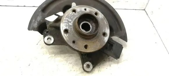 Renault Scenic III - Grand scenic III Front wheel hub spindle knuckle 479109155R