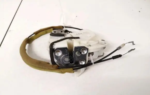 Mazda 6 Front door lock gs1d f97g02