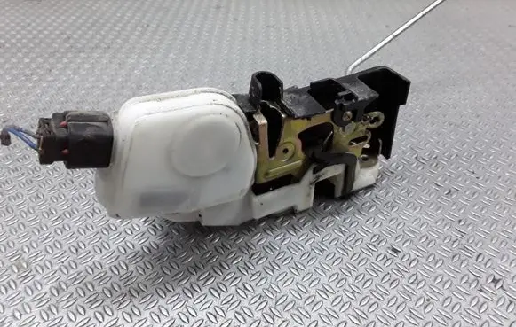 Front door lock