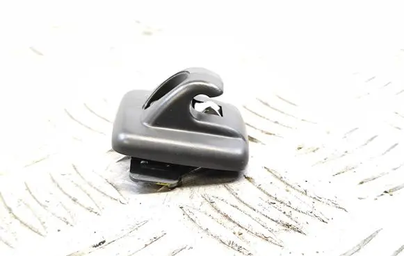 Sun visor clip/hook/bracket
