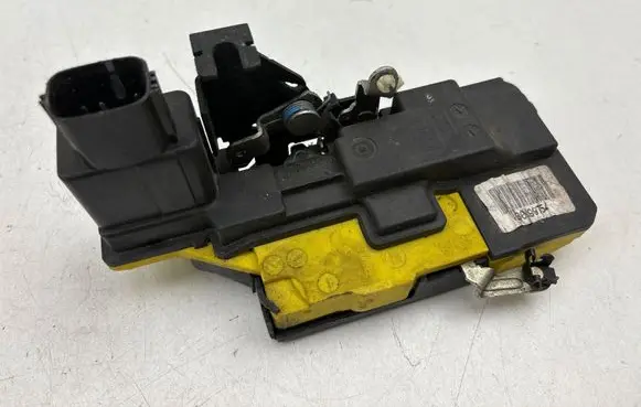 Volvo S80 Rear door lock 30699754