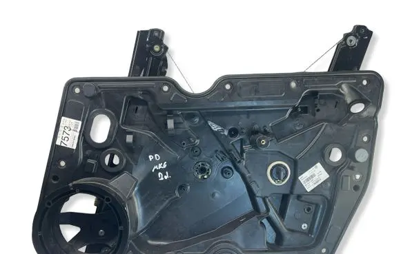 Volkswagen Golf VI Front door electric window regulator 5K0837756