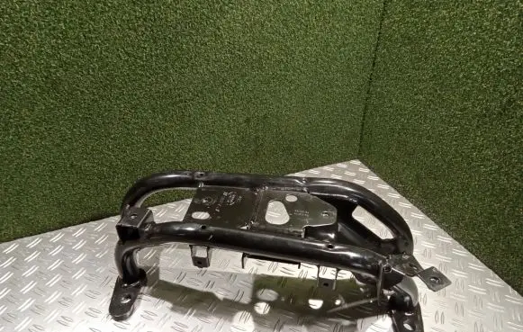 Land Rover Range Rover Sport L494 Engine mounting bracket JPLA5060AB PLA5060 TO33A