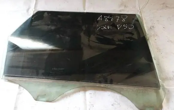Volvo V50 Rear door window glass as2