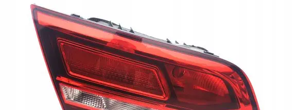 Audi A3 S3 8V Tailgate rear/tail lights 8V4945075