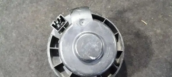 Ford Focus Heater fan/blower 1736007104