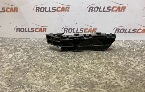 Honda CR-V Front bumper mounting bracket NF12M5S0