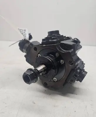 KIA Sorento Fuel injection high pressure pump 331004A410