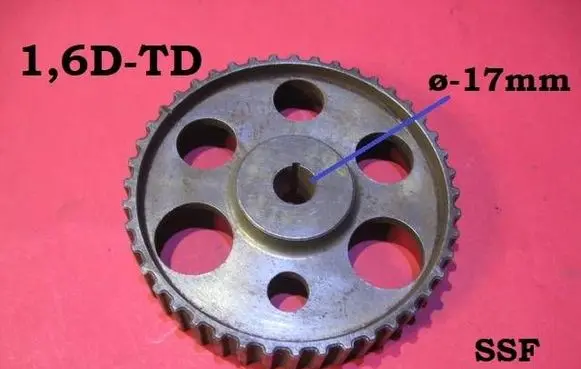 Volkswagen Caddy Fuel pump gear (pulley) 068130111B