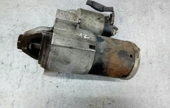 Peugeot 308 Starter motor