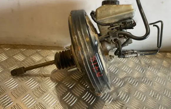 Opel Astra H Brake booster 13216085