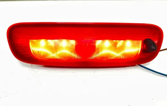 Hyundai Santa Fe Third/center stoplight 927502B000