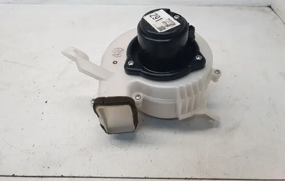 Toyota Prius (XW20) Hybrid/electric vehicle battery fan 8713047070
