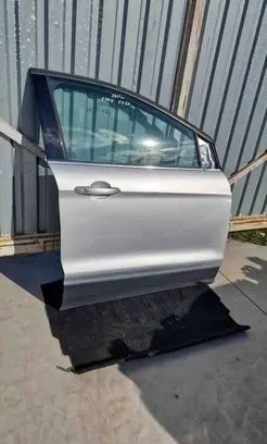 Ford Kuga II Front door