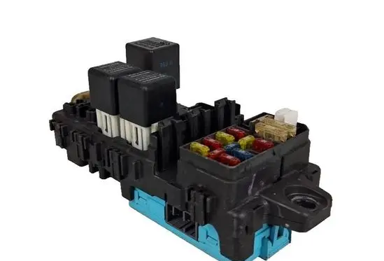 Mitsubishi Colt Fuse box set MR228760