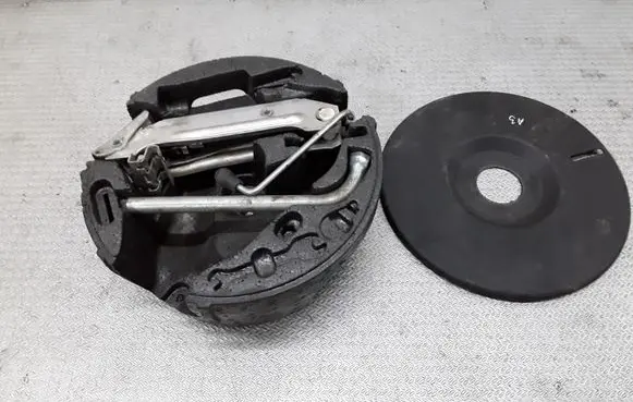 Audi A3 S3 8L Lift Jack 8L0011031A