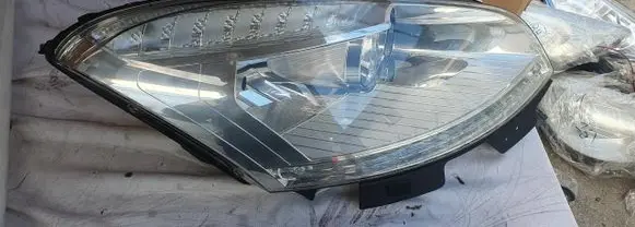 Citroen C4 I Picasso Headlight/headlamp 