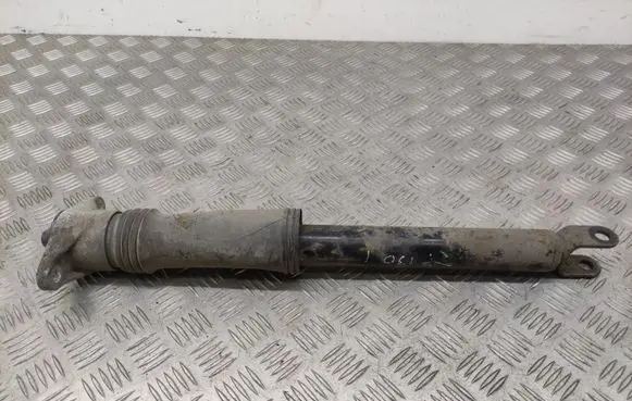 Hyundai i30 Rear shock absorber/damper