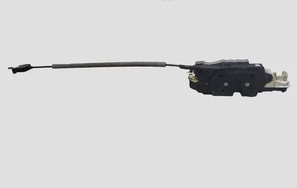 Volkswagen Golf VI Front door lock 5K1837015B