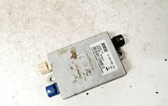 BMW 3 E90 E91 Antenna control unit 912373901 14404710