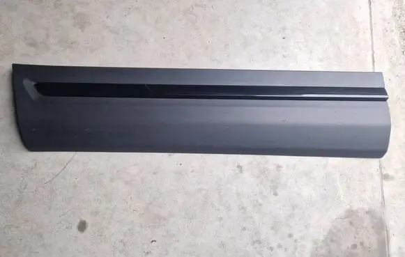 Ford Explorer V Front door trim (molding) HB537820849