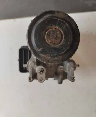 Toyota Sienna XL20 II ABS Pump 1338008820 8954108150 4454008101