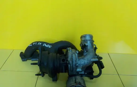 Audi A5 8T 8F Turbo 06H145702S CDN