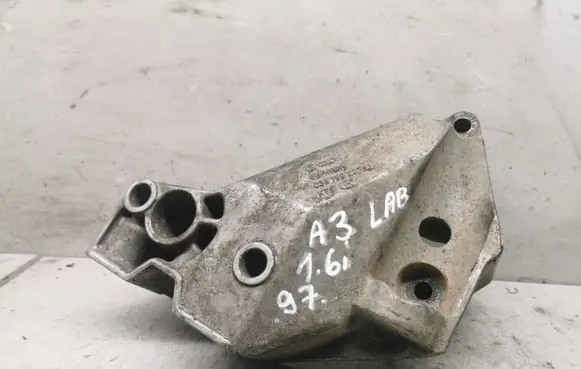 Audi A3 S3 8L Engine mounting bracket 038199207J