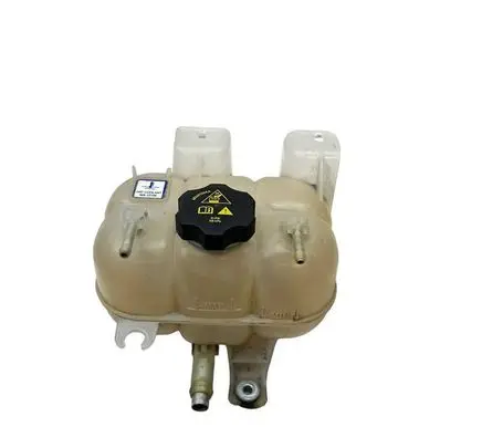 Chrysler Pacifica Coolant expansion tank/reservoir 68217323AA 62541BCAV2