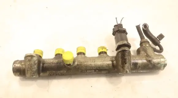Opel Astra H Fuel main line pipe 0445214049