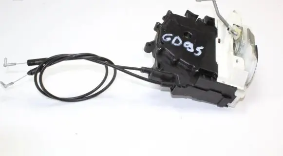 Mitsubishi Lancer Rear door lock